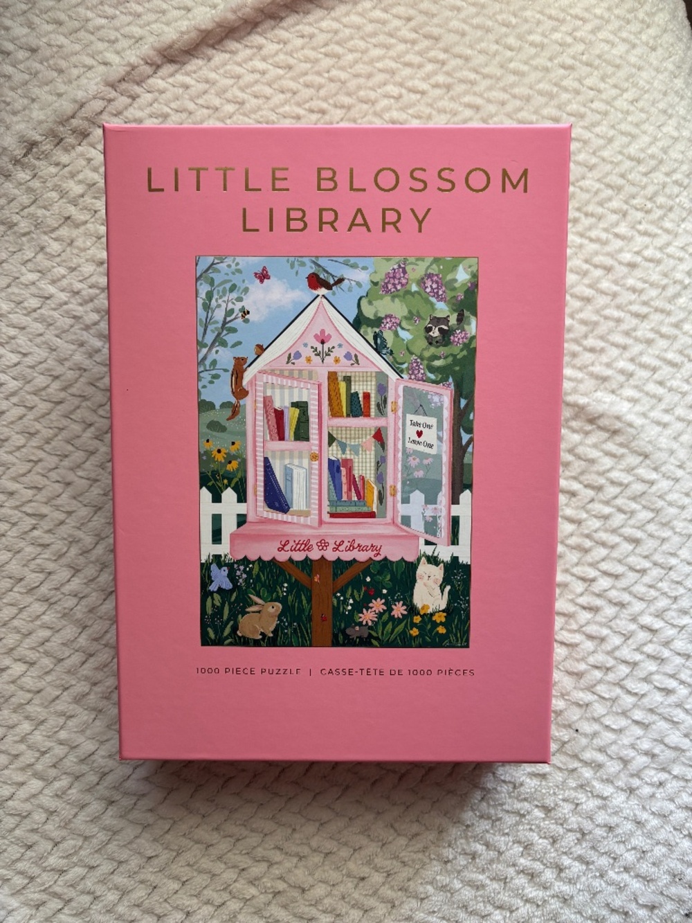 Hobbry Little Blossom Library 1000 piece puzzle